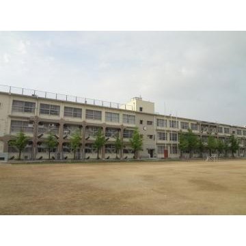 曙川小学校