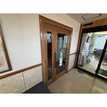 店舗入り口