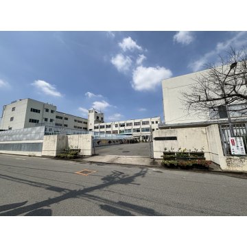 東中学校