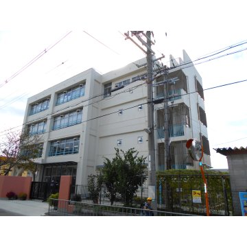 用和小学校