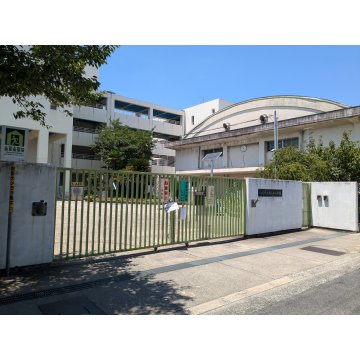 西山本小学校