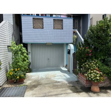 車庫入口