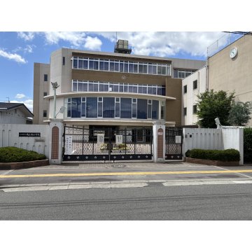 南山本小学校